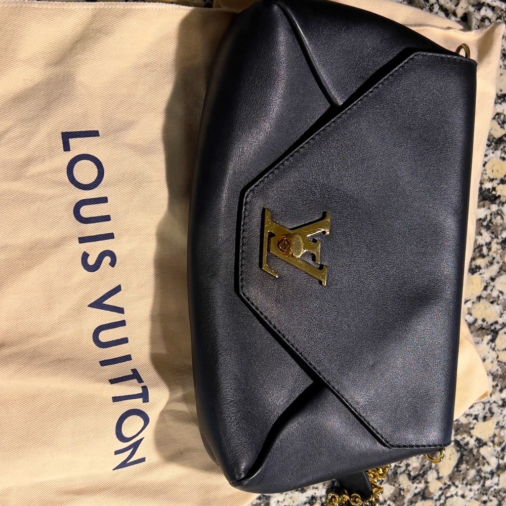 Louis Vuitton Leather Love Note Bag